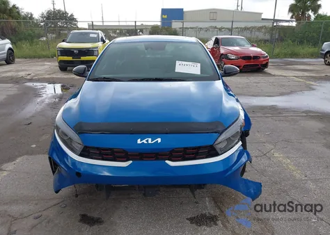 2023 Kia Forte Gt-Line z USA, uszkodzony, nr VIN 3KPF54AD9PE687047